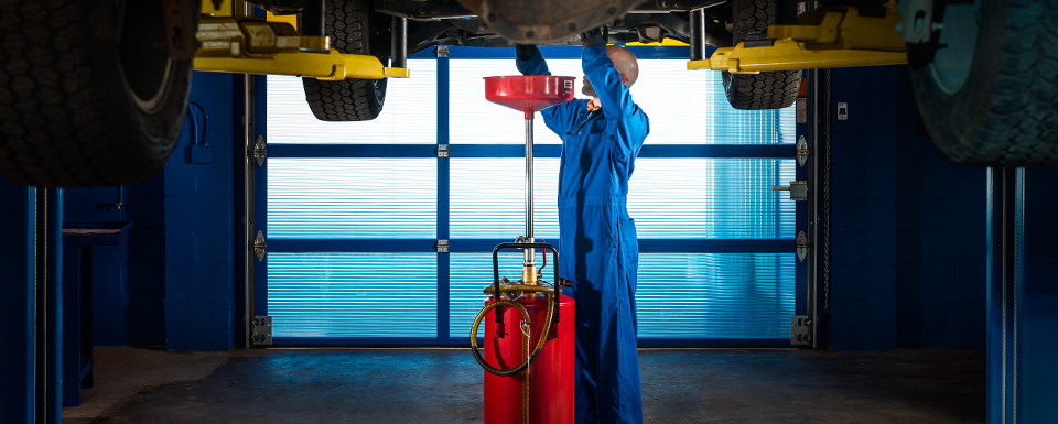 Oil Change Service for Cars & Trucks